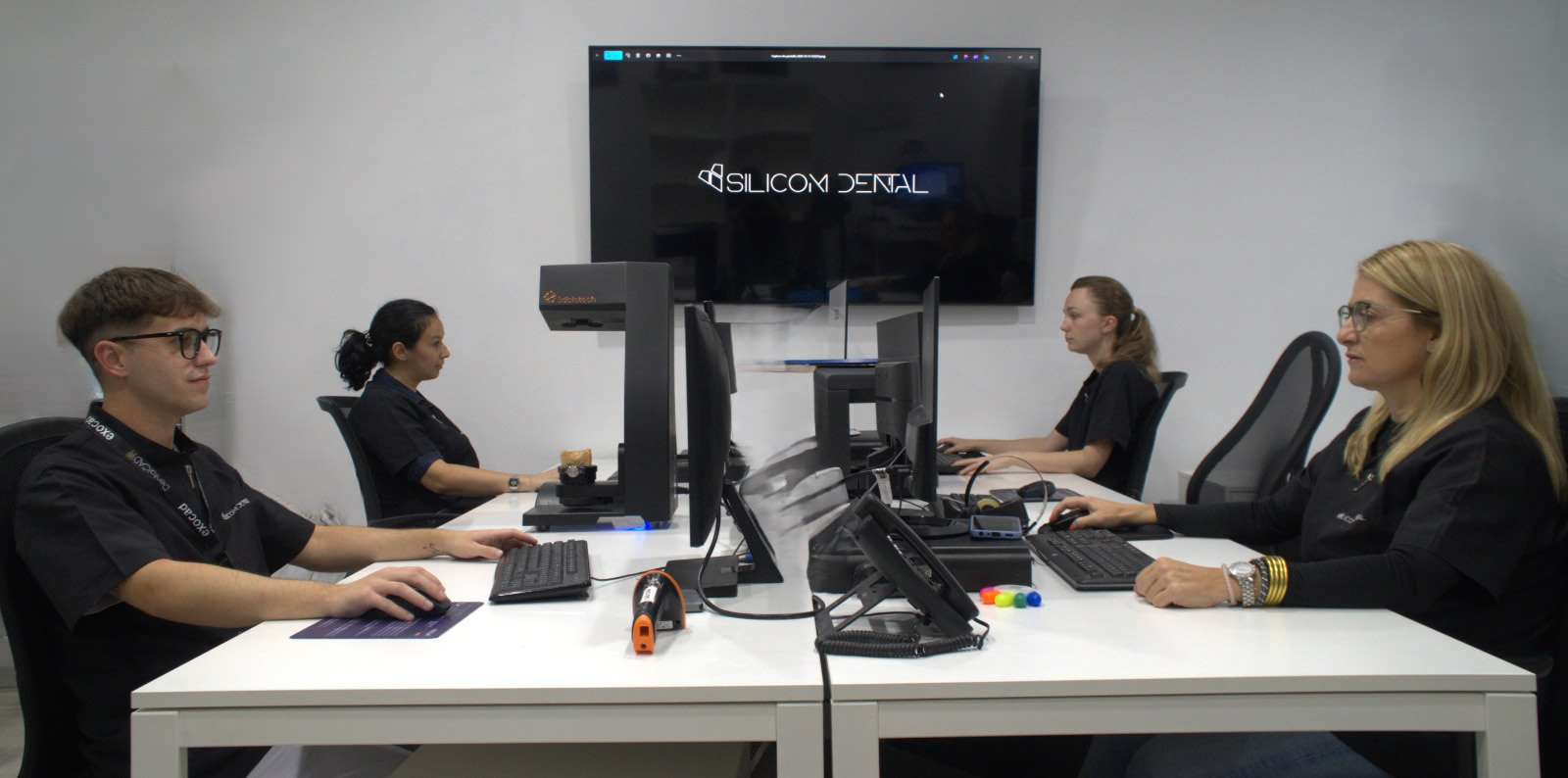 Equipo Silicom Dental - Impresión 3D